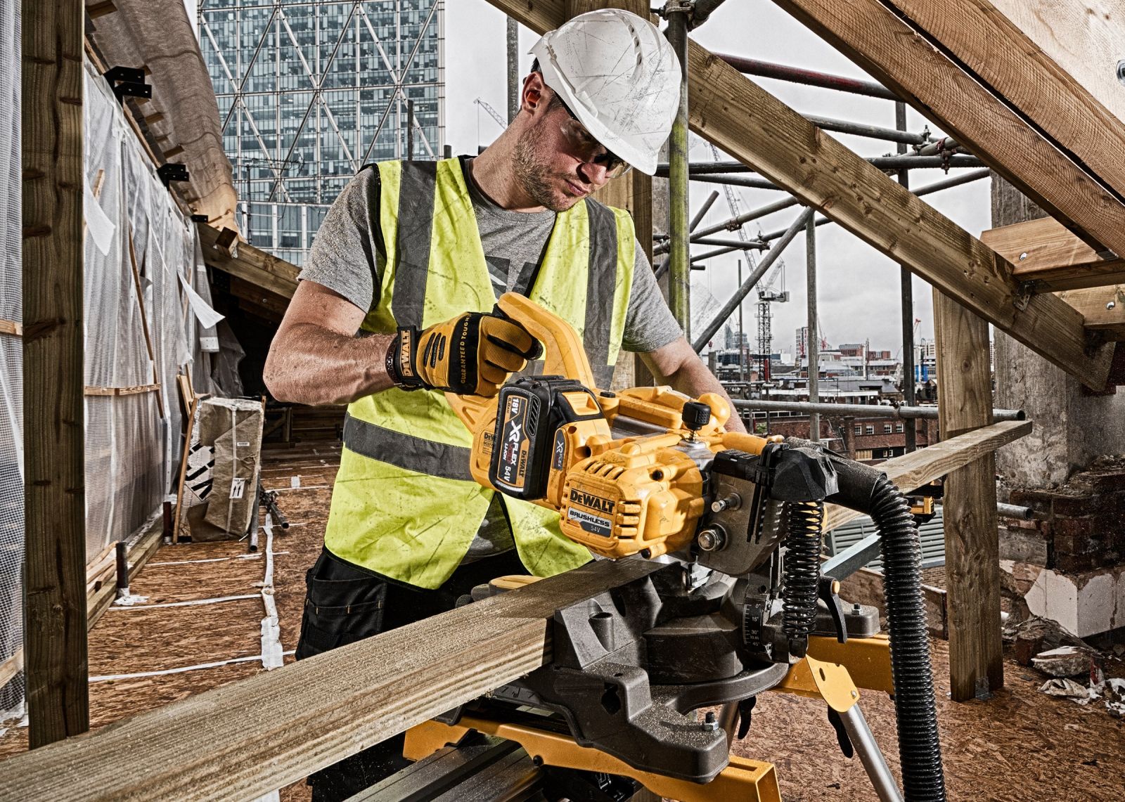 מסור דיסק שולחני מקצועי נטען DEWALT 18V DCS777 DCS777T2